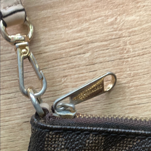 Michael Kors Black Clutch Elegant Wristlet Bag - Picture 8 of 8